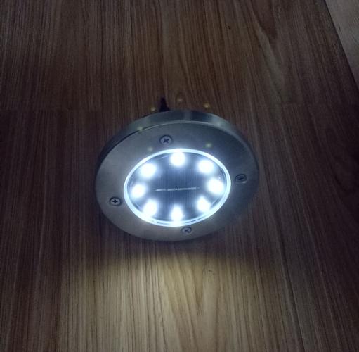 源头工厂直供 8LED太阳能地埋灯，照亮TV Disk Light的跨境蓝海